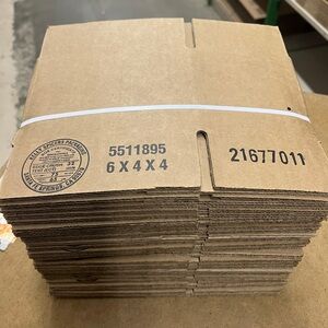 Brown Corrugated Shipping Boxes by [Brand] - 6x4x4 one bundle of 25 boxes.